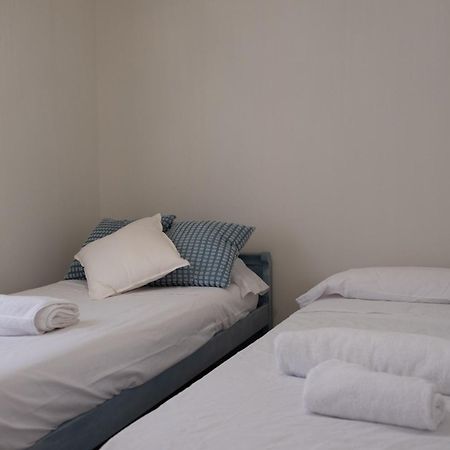 Victoria'S Home Modern And Cosy 2 Bedroom Apartment Малага Екстериор снимка