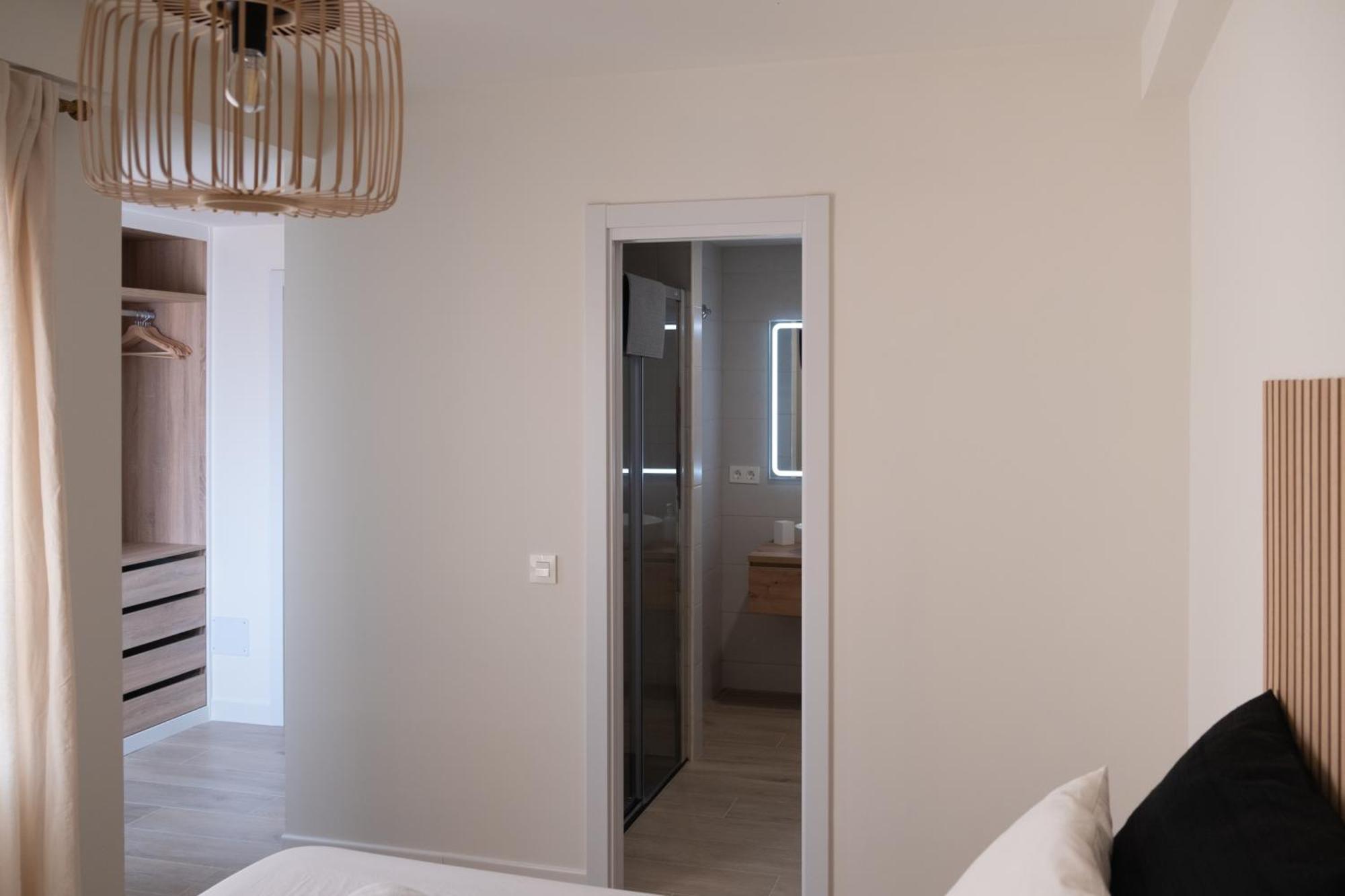 Victoria'S Home Modern And Cosy 2 Bedroom Apartment Малага Екстериор снимка