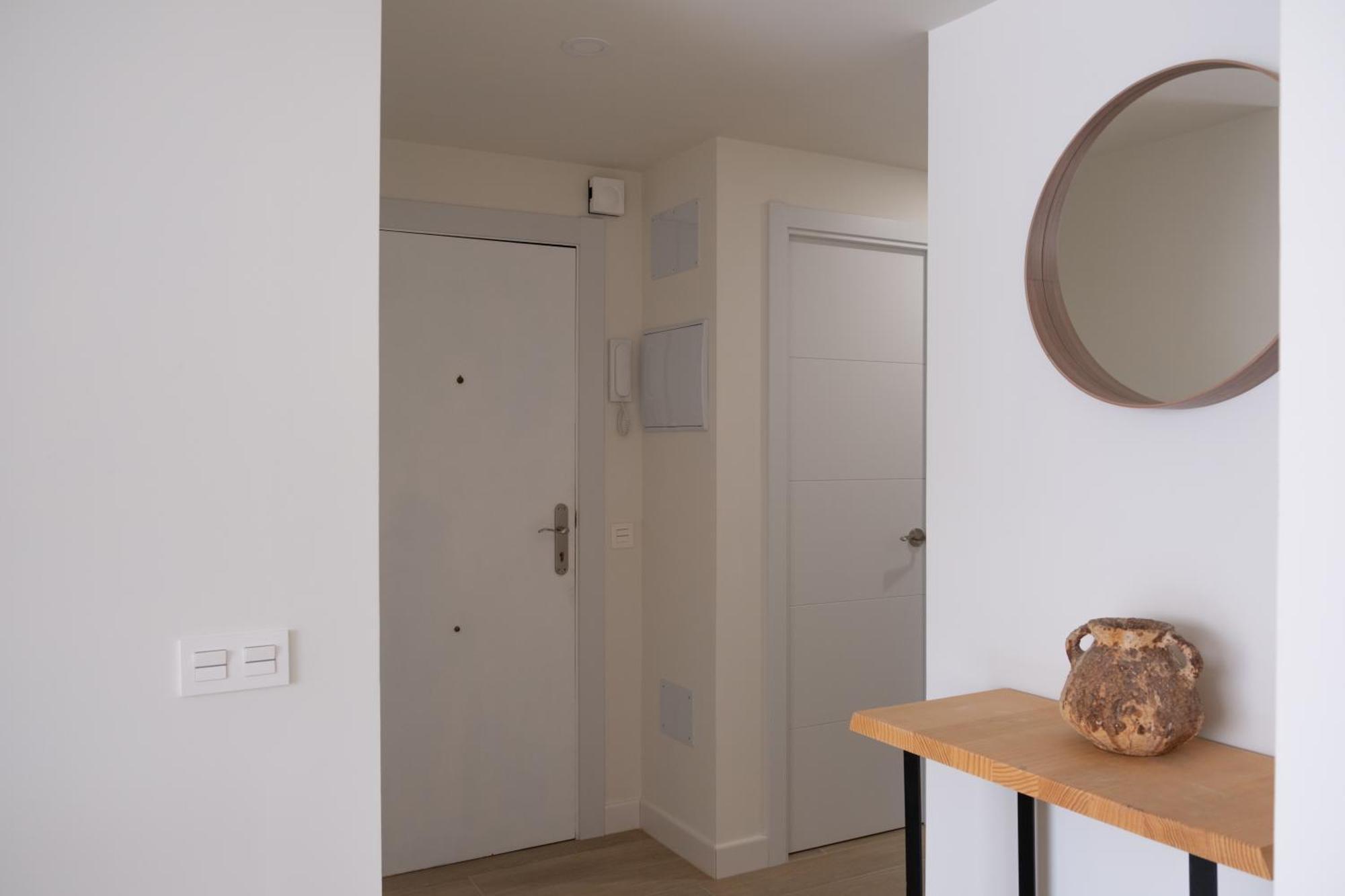 Victoria'S Home Modern And Cosy 2 Bedroom Apartment Малага Екстериор снимка